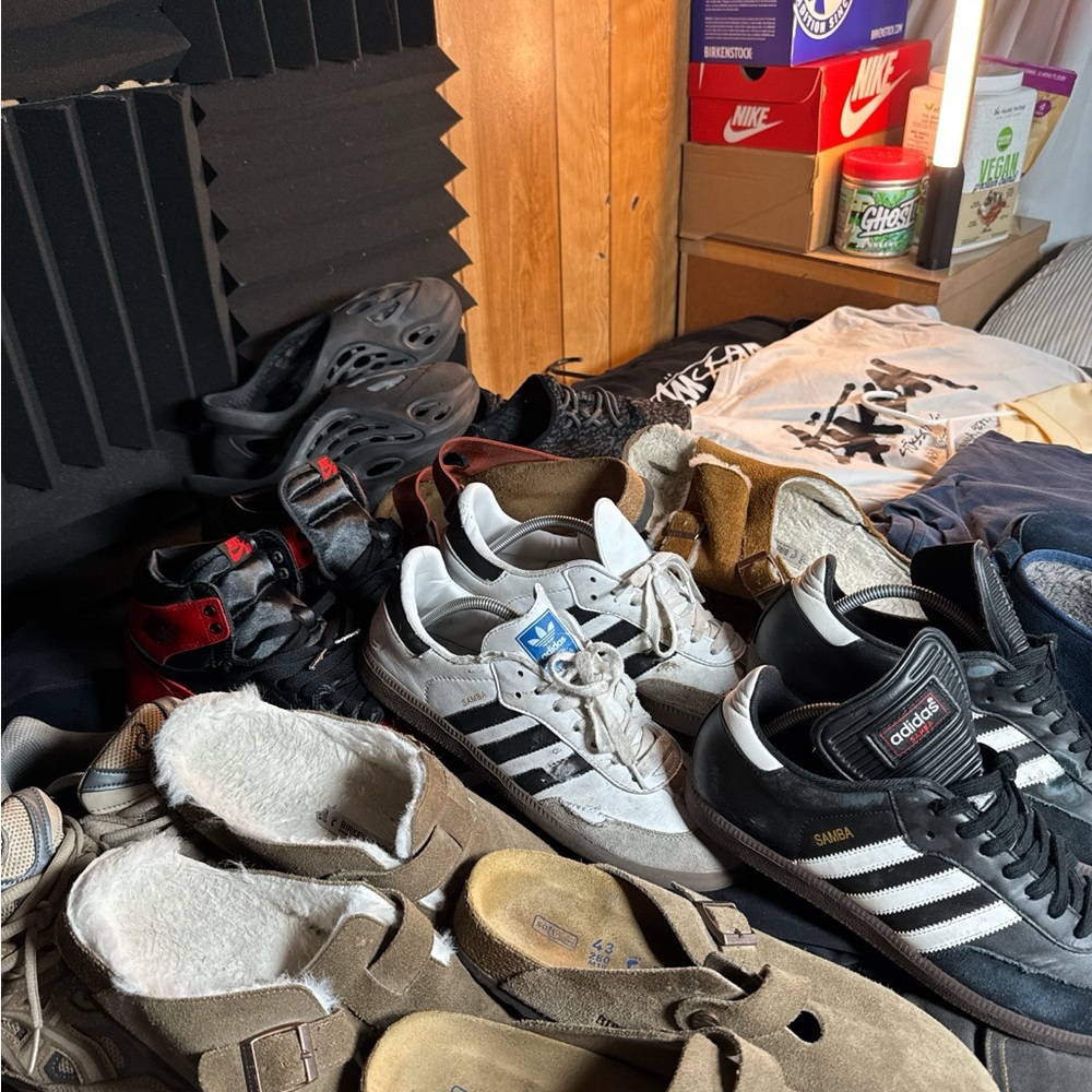 HUGE SALE!! ‼️🏷️ Birkenstocks, Sambas, Stussy, ext… Up to 80% OFF!! 😱